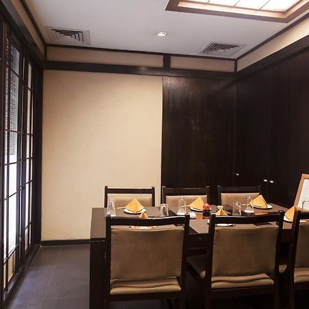 Avalon Courtyard Residence Suites Neu-Delhi Exterior foto
