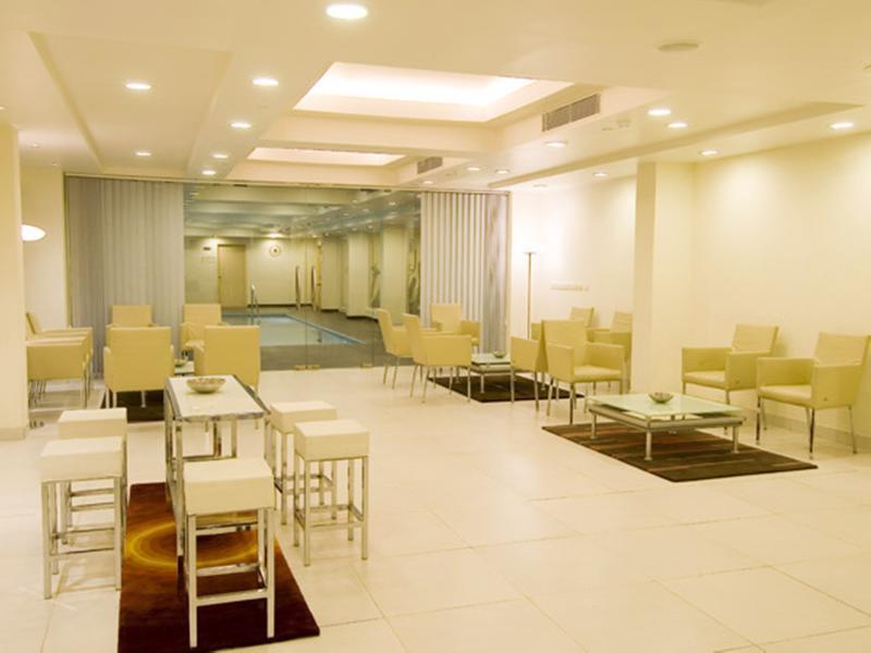 Avalon Courtyard Residence Suites Neu-Delhi Exterior foto