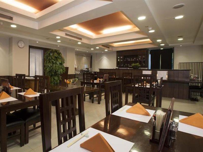 Avalon Courtyard Residence Suites Neu-Delhi Exterior foto