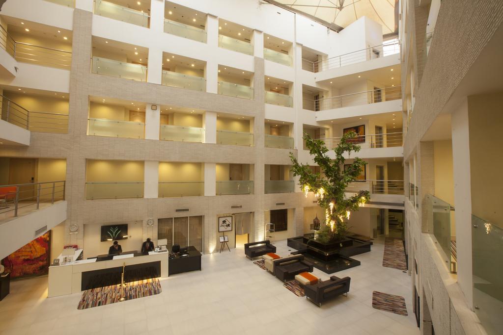 Avalon Courtyard Residence Suites Neu-Delhi Exterior foto