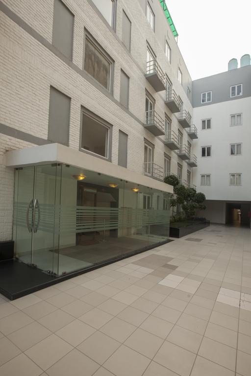 Avalon Courtyard Residence Suites Neu-Delhi Exterior foto
