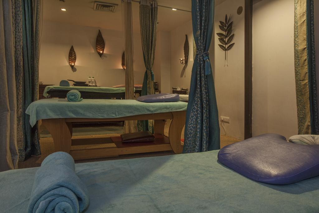 Avalon Courtyard Residence Suites Neu-Delhi Exterior foto