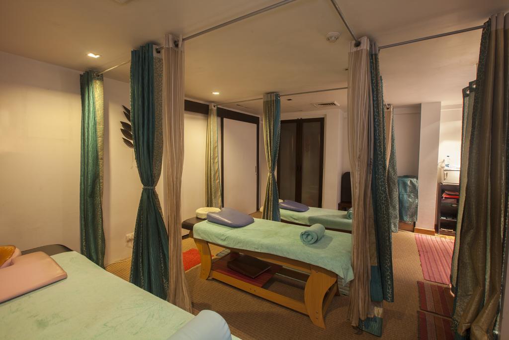 Avalon Courtyard Residence Suites Neu-Delhi Exterior foto