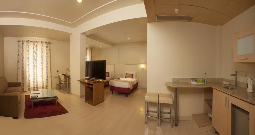 Avalon Courtyard Residence Suites Neu-Delhi Exterior foto