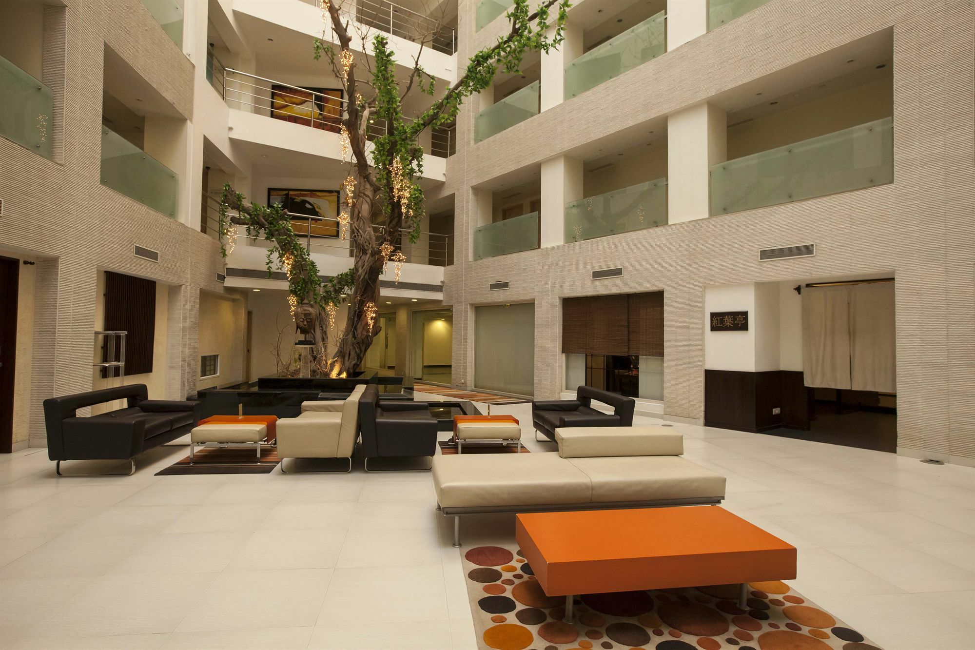 Avalon Courtyard Residence Suites Neu-Delhi Exterior foto