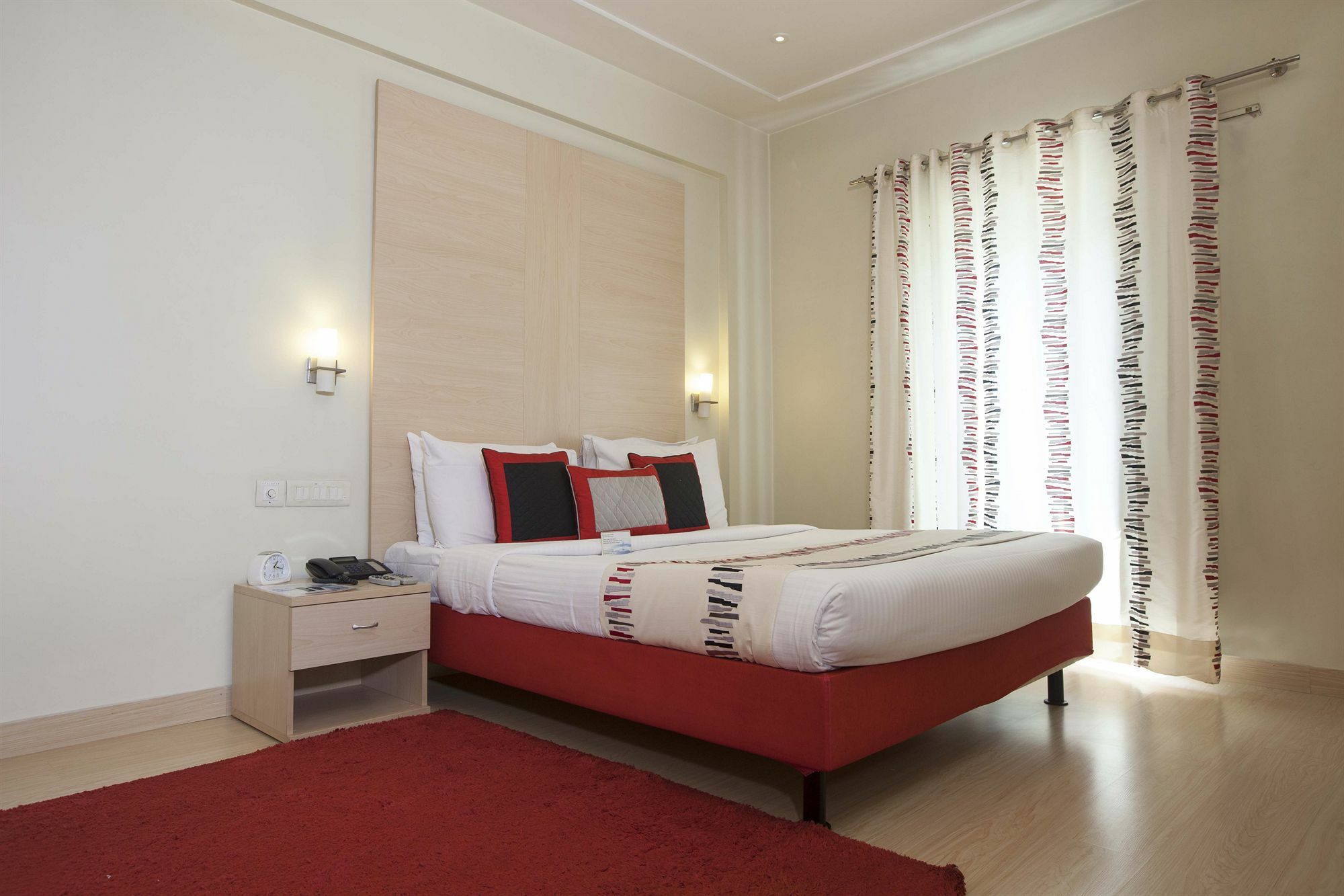 Avalon Courtyard Residence Suites Neu-Delhi Exterior foto