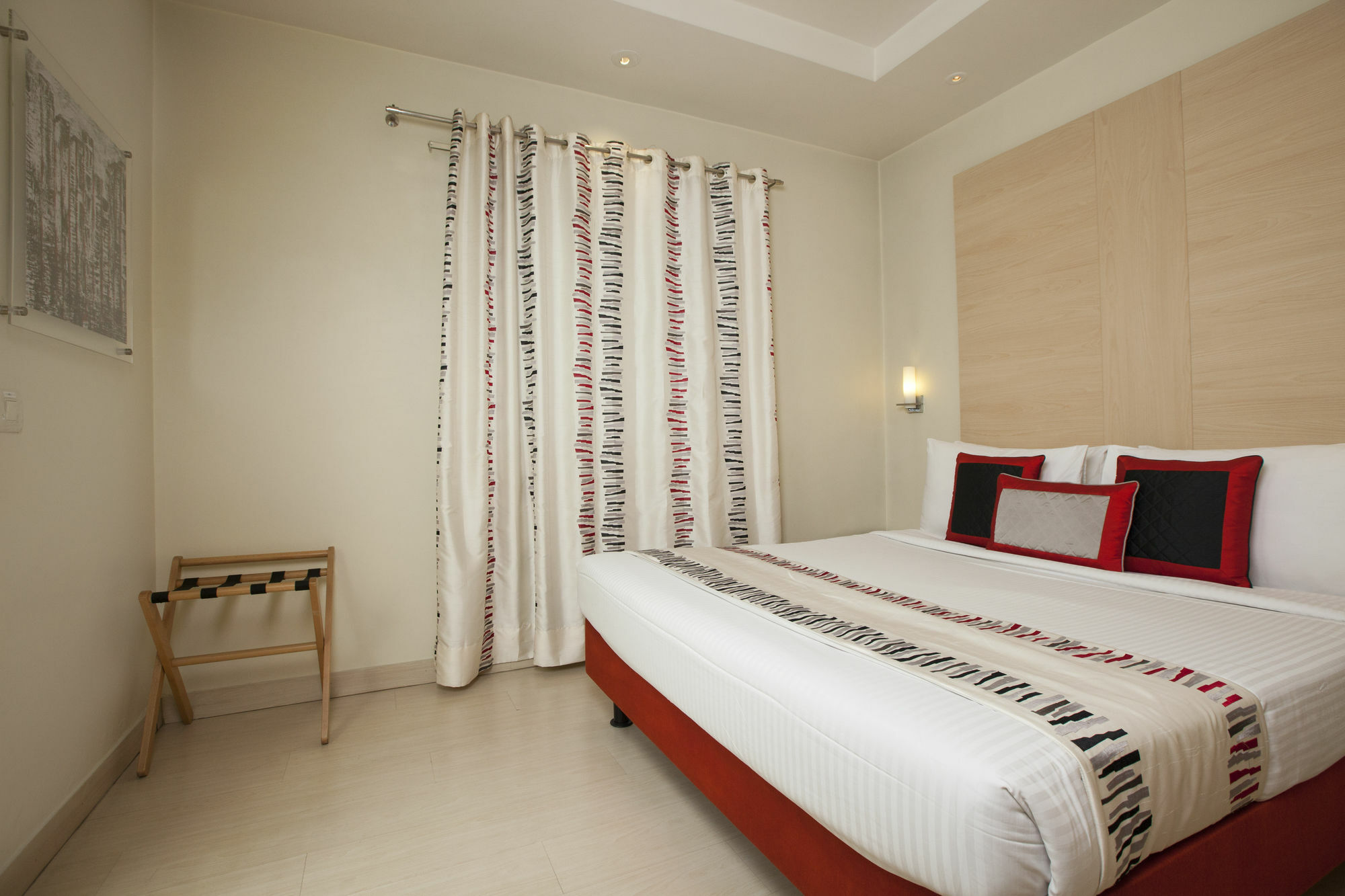 Avalon Courtyard Residence Suites Neu-Delhi Exterior foto