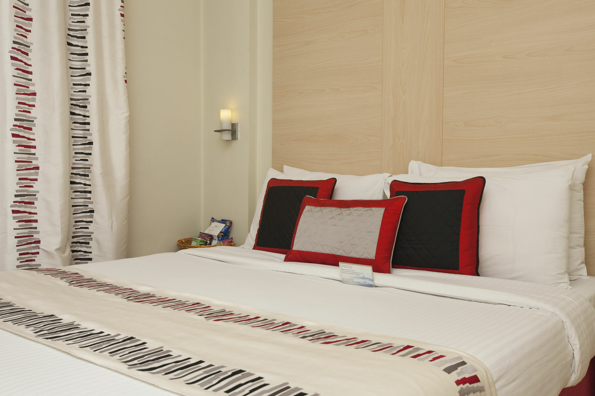 Avalon Courtyard Residence Suites Neu-Delhi Exterior foto